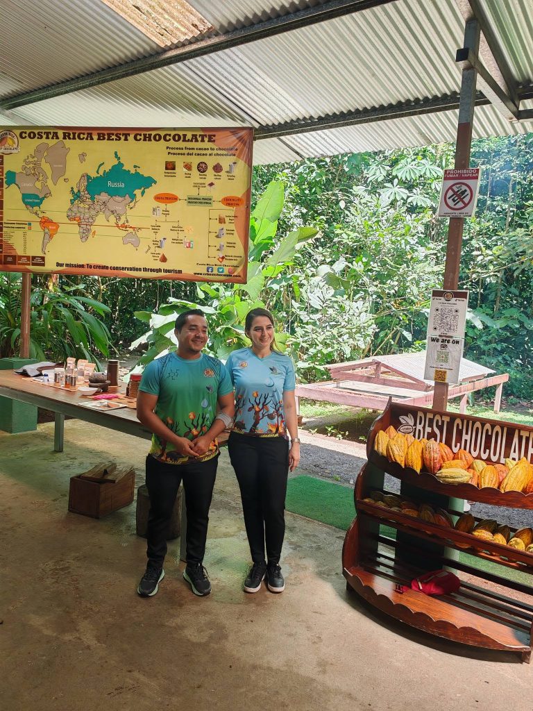 Sarapiquí Bird Watching — Macaws, Toucans & Tanagers — photo 3